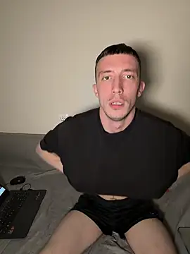 Matteoluvv webcam