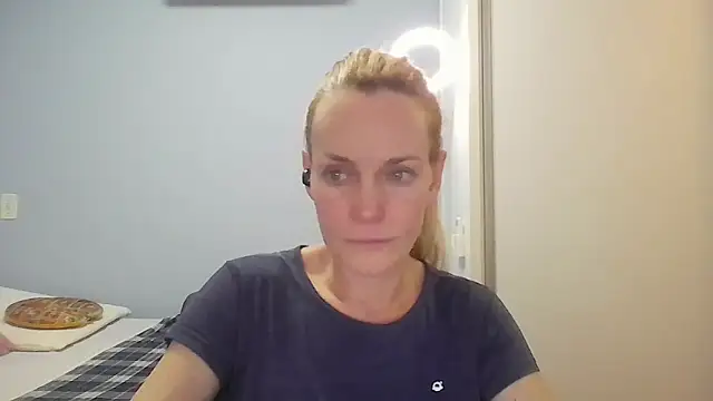 Annylove1 webcam