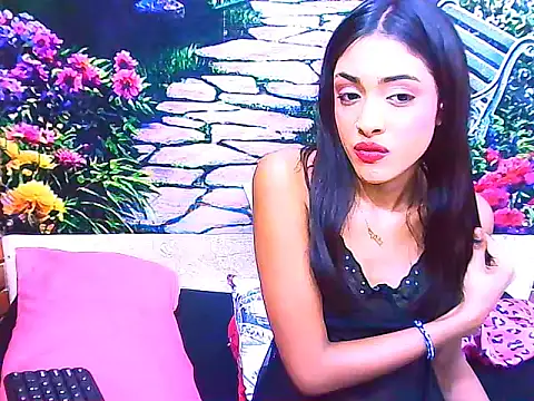 IndianPretty14u2Luv webcam