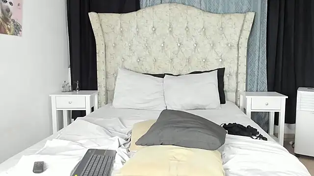 aleja_spearsx webcam