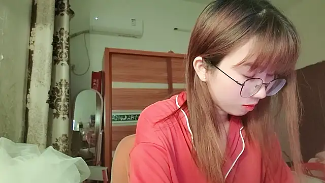 Lili_666 webcam