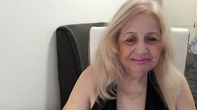 SusiLifeXXX webcam