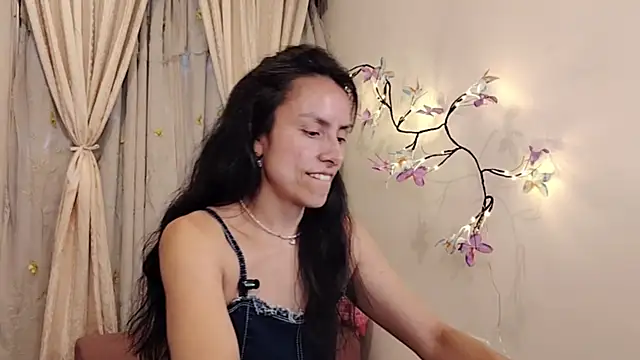Bella_Exhibition webcam