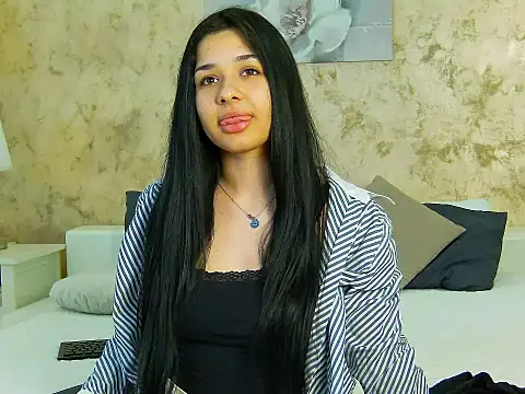 MissNaomiBelle webcam