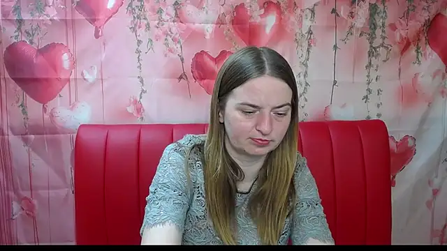 freyadak - FreyaDak's free webcam - UK Sex Cams