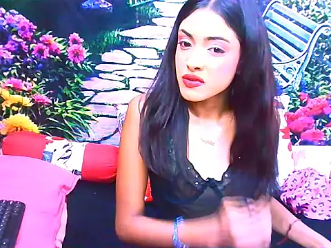 IndianPretty14u2Luv webcam