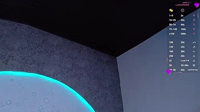 ReinaChloe webcam