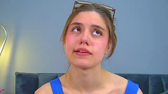 ArianaAllens webcam