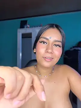 ALANAH_KITTY webcam