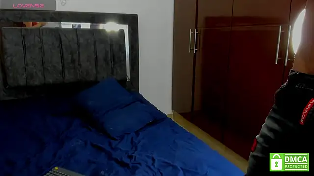 Grace_and_Milo webcam