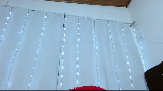 Charlothe_Wright webcam