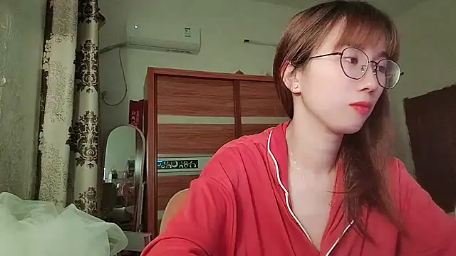 Lili_666 webcam