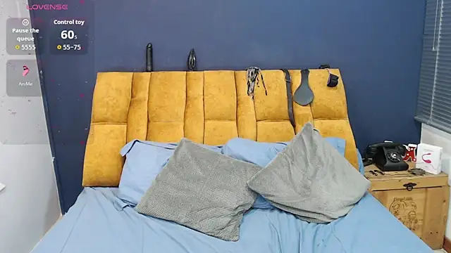 KendraaSimons webcam