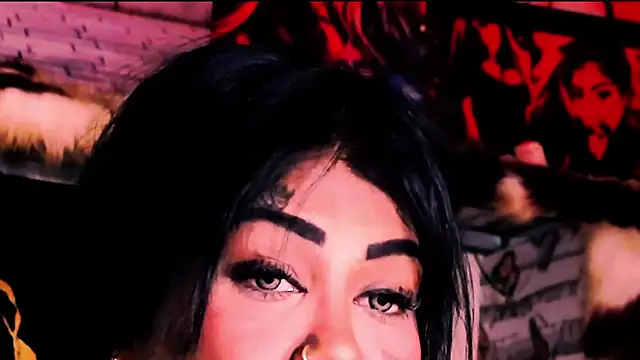 indian_dreamgirl webcam