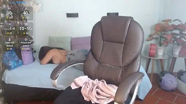 tinisweet webcam