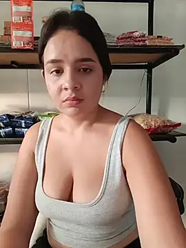 Julieth_hot-69 webcam