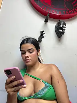 Kaily_Sweet16 webcam