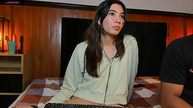 CuteButHarder webcam