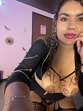 TianaRios_Pink webcam