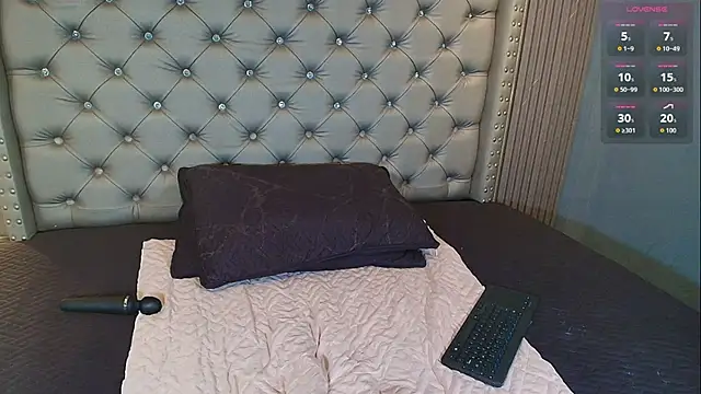 NAOMI_cute_ webcam