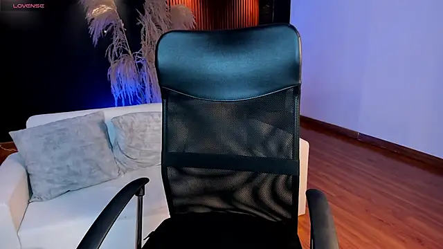 Chloee_Hill webcam