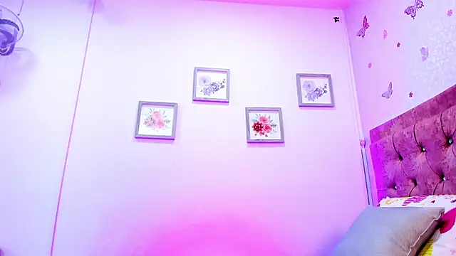 Trinity-presley webcam