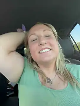 sweetkacibaby from StripChat is Freechat