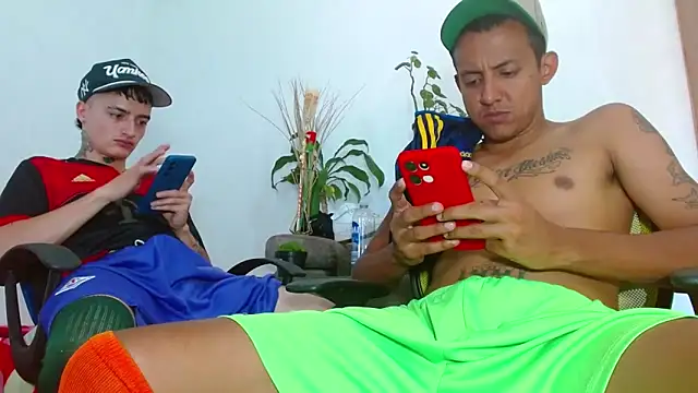 skinny23cm