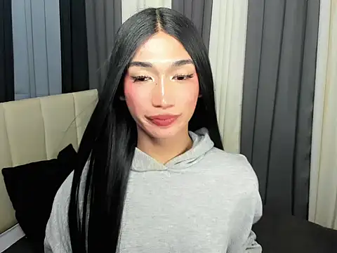 Model: FyangFoxx