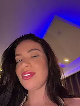 Rafaellaz Live Webcam on Stripchat