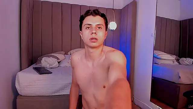 liam_salvatoree webcam
