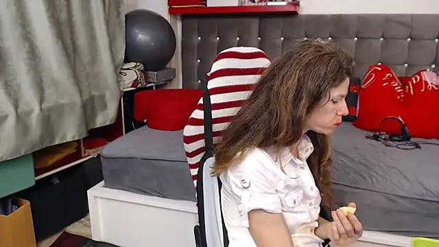 kellyterapy webcam