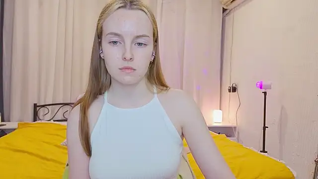 bae_cake_ webcam