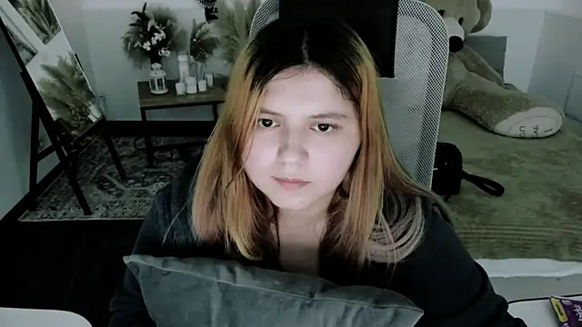 DiaAngell webcam