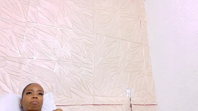 nina_bae webcam