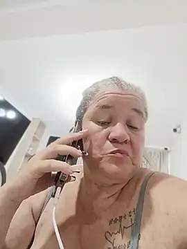 CheekySnowQueen_69 webcam