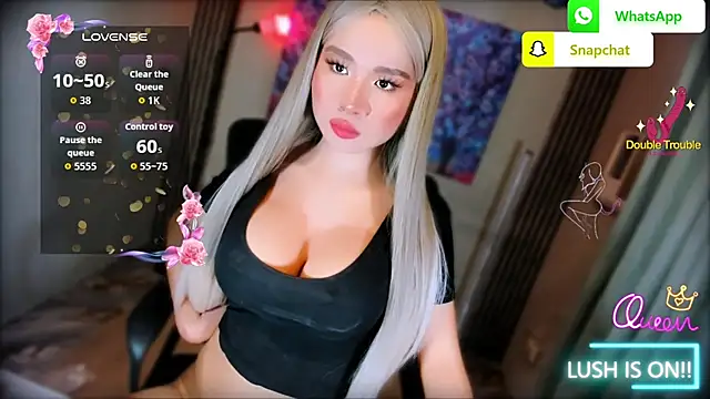 xBigSurpriseLorainex webcam
