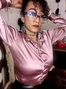 AmelieMartinez webcam