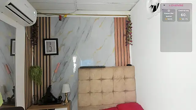 Vanessa_Jenner webcam