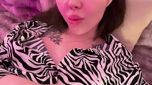 AlmaryKim webcam