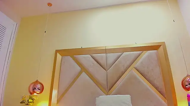 ElenaWatsonn webcam