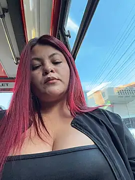 Lia-Moon77 webcam