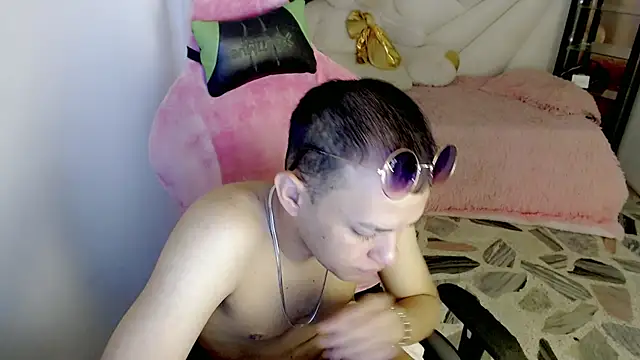 Top_and_bottom webcam