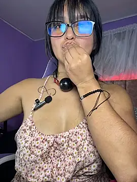 1_Scarllet_ webcam