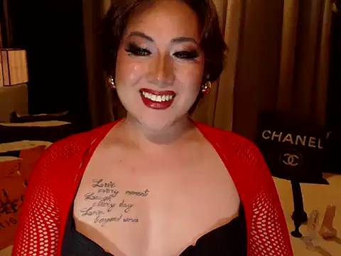 YourMistressAggy webcam
