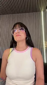Aura_Baker webcam