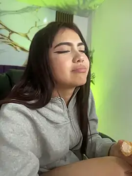 kira_ec webcam