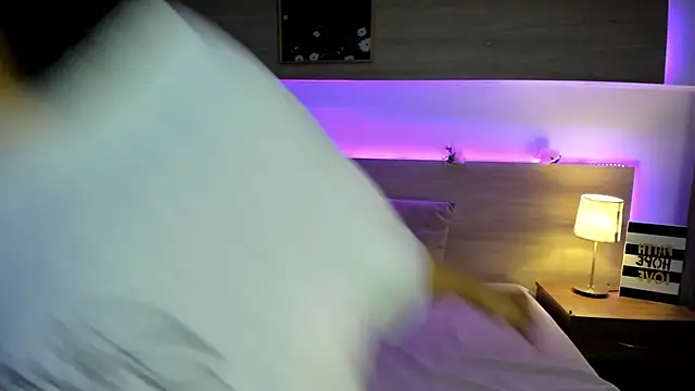 Selene_Rushe webcam