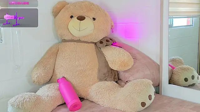 MeganDolll webcam