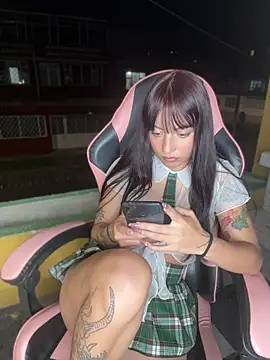 Webcam Model (Mia_fiire)  is live.Free join now!
